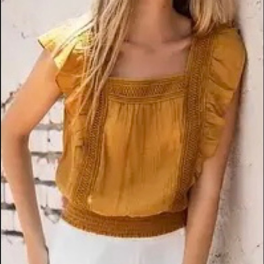Hope Horizon Resort Top NWT-TUMERIC